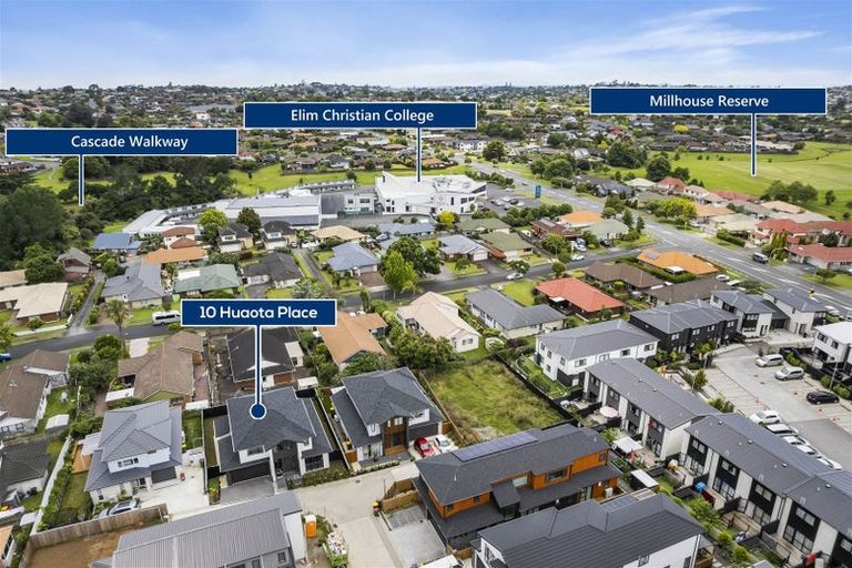 Photo of property in 10 Huaota Place, Botany Downs, Auckland, 2010