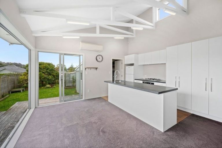 Photo of property in 208 Beach Haven Road, Beach Haven, Auckland, 0626