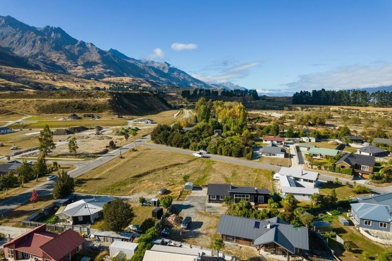 Photo of property in 33 Oban Street, Glenorchy, 9372