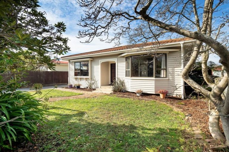 Photo of property in 18 Tilford Street, Woolston, Christchurch, 8062