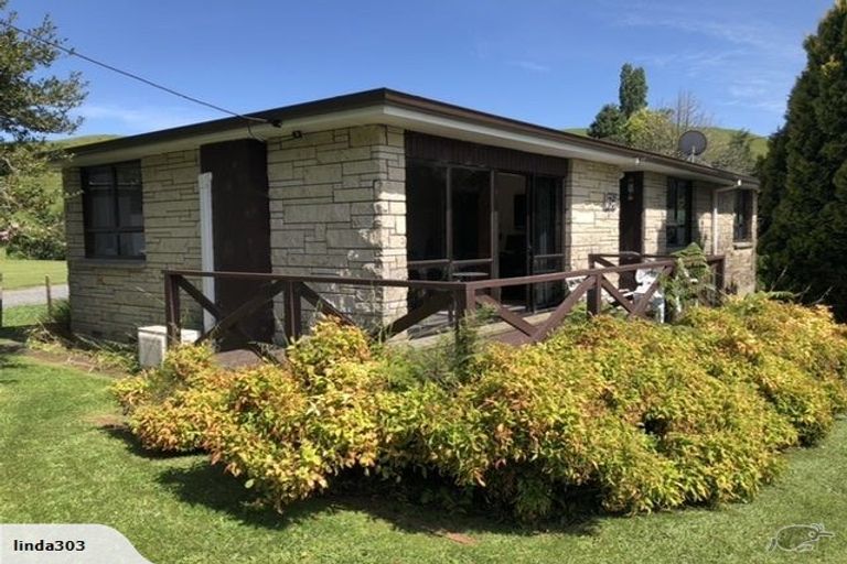 Photo of property in 16 Church Street, Tirau, 3410