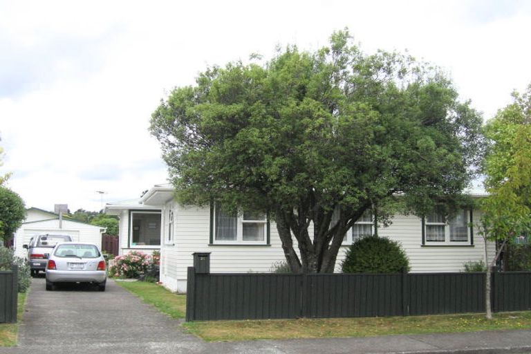Photo of property in 26 Ruru Crescent, Heretaunga, Upper Hutt, 5018