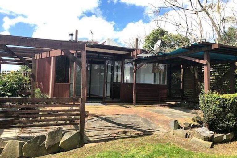 Photo of property in 57 Highland Park Drive, Highland Park, Auckland, 2010