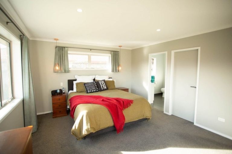 Photo of property in 8 Taranui Way, Paraparaumu Beach, Paraparaumu, 5032