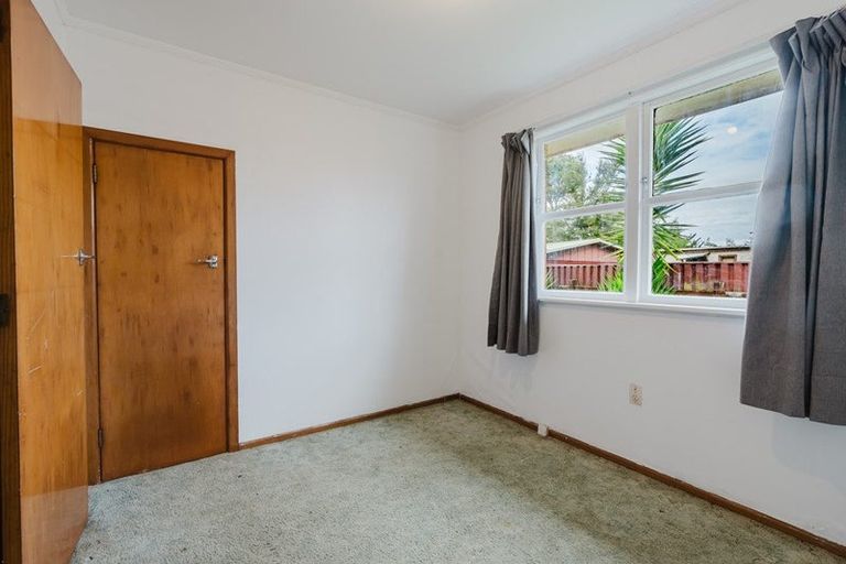 Photo of property in 35 Coleridge Drive, Enderley, Hamilton, 3214