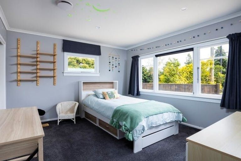 Photo of property in 201 Frankley Road, Frankleigh Park, New Plymouth, 4310