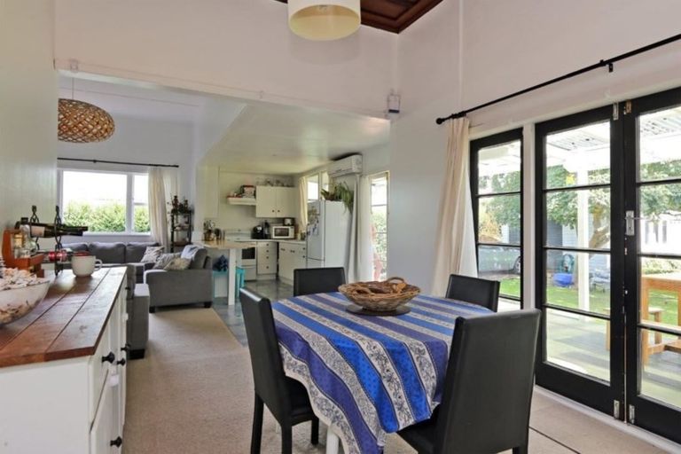 Photo of property in 1018 Railway Road South, Longlands, Hastings, 4120