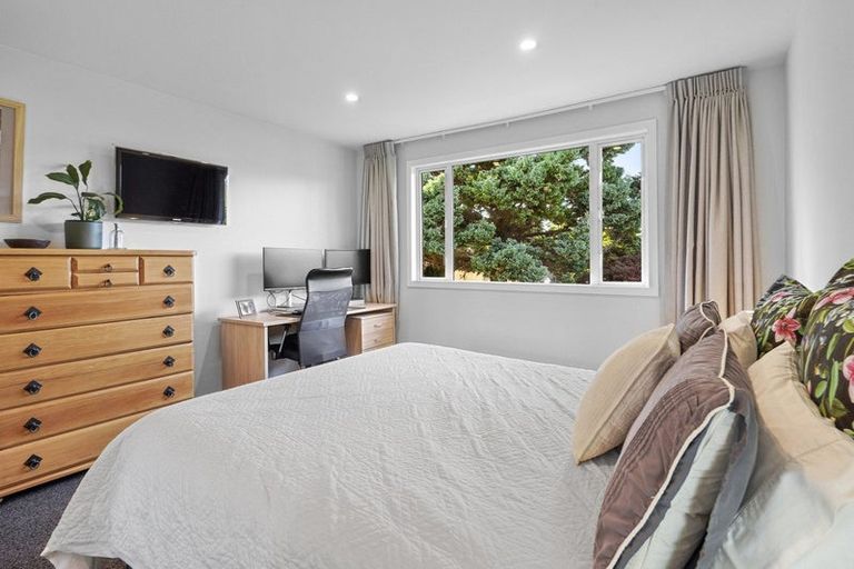 Photo of property in 35 Heath Street, Burnside, Christchurch, 8053