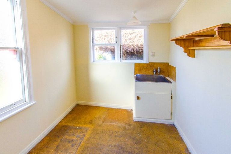 Photo of property in 93 Oxford Street, South Dunedin, Dunedin, 9012