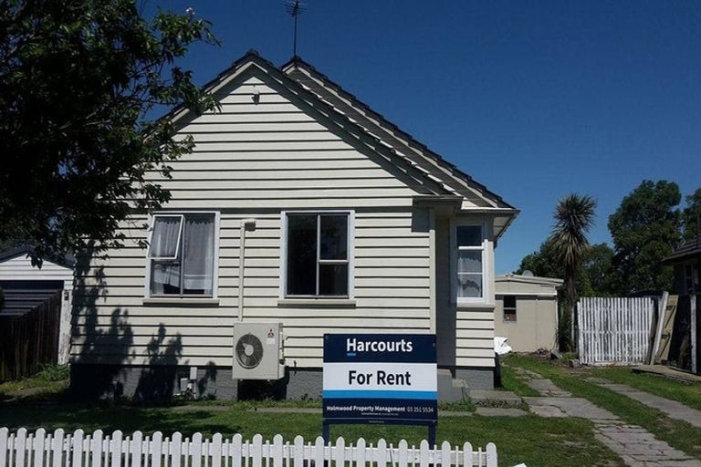 Photo of property in 16 Hillary Crescent, Upper Riccarton, Christchurch, 8041