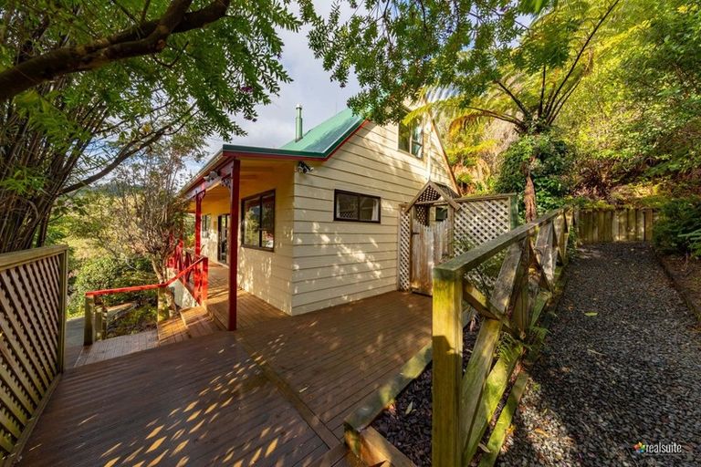 Photo of property in 79 Sunbrae Drive, Silverstream, Upper Hutt, 5019