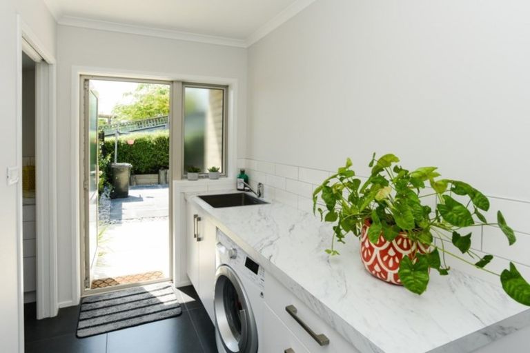 Photo of property in 106 Mount Herbert Road, Waipukurau, 4200