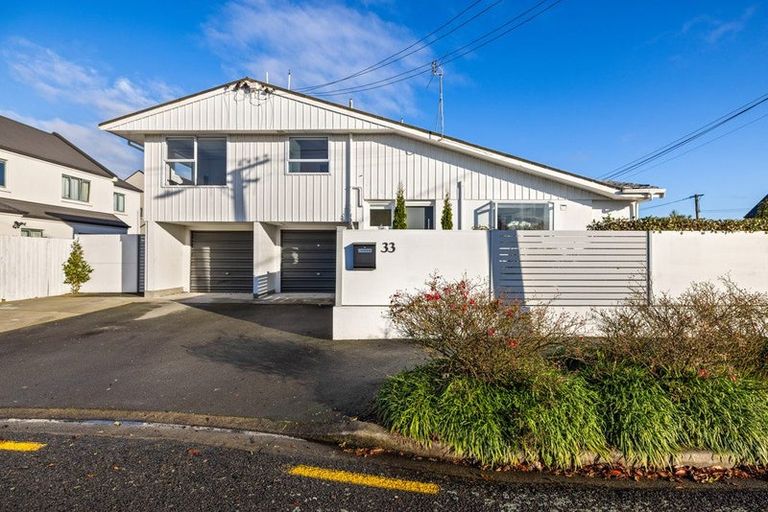 Photo of property in 33 Stoneyhurst Street, St Albans, Christchurch, 8014