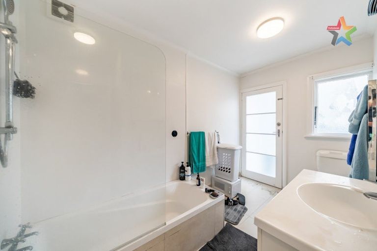 Photo of property in 11 Lancaster Street, Karori, Wellington, 6012