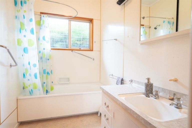 Photo of property in 12 Macdonald Street, Geraldine, 7930