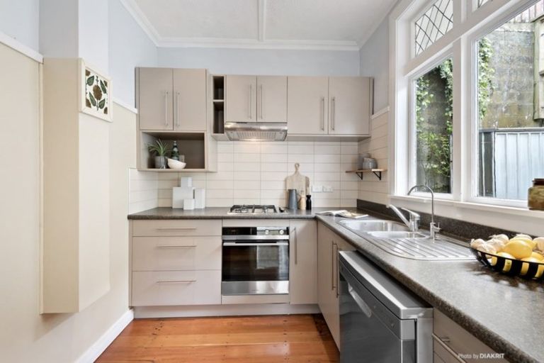 Photo of property in 565 Broadway, Miramar, Wellington, 6022