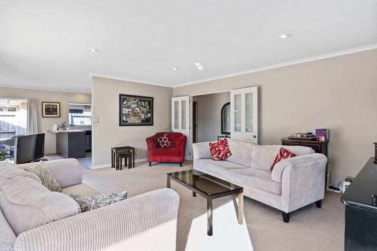 Photo of property in 130 Tuihana Drive, Papamoa Beach, Papamoa, 3118