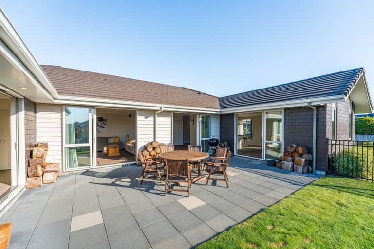 Photo of property in 11 Waianiwa Dell, Wharewaka, Taupo, 3330