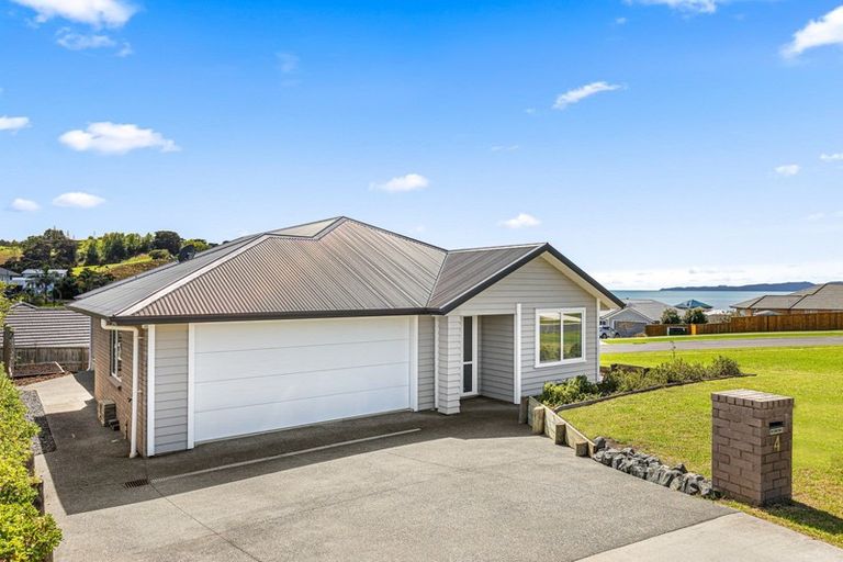 Photo of property in 4 Ariel Place, Snells Beach, 0920