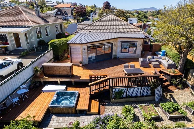 Photo of property in 33 Preston Crescent, Belleknowes, Dunedin, 9011