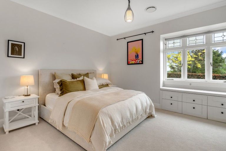 Photo of property in 17 Griggs Road, Whitford, Howick, 2571