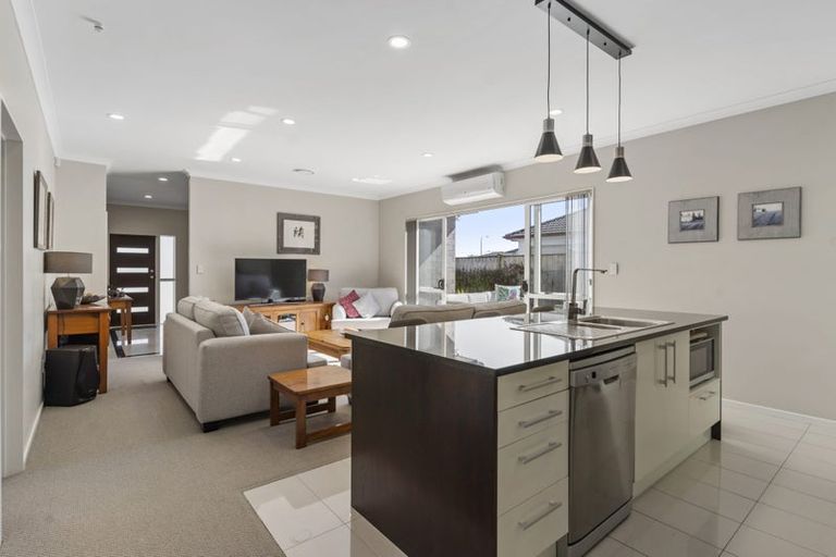 Photo of property in 13 Dromoland Drive, Flat Bush, Auckland, 2019