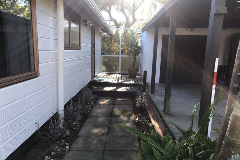 Photo of property in 104 Winara Avenue, Waikanae, 5036