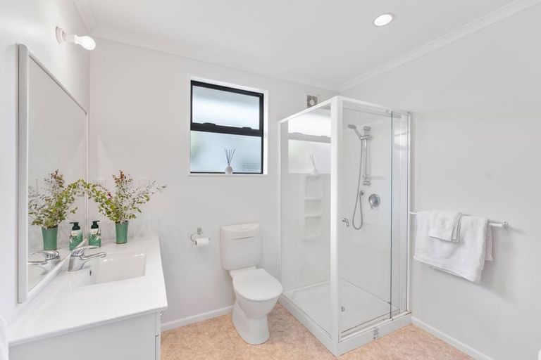 Photo of property in 13 Atua Street, Waikanae Beach, Waikanae, 5036