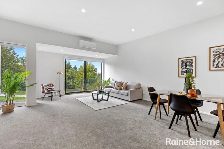 Photo of property in 21/12 Westmorland Rise, Bethlehem, Tauranga, 3110