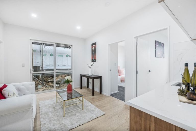 Photo of property in 5 Aklander Rise, Flat Bush, Auckland, 2019