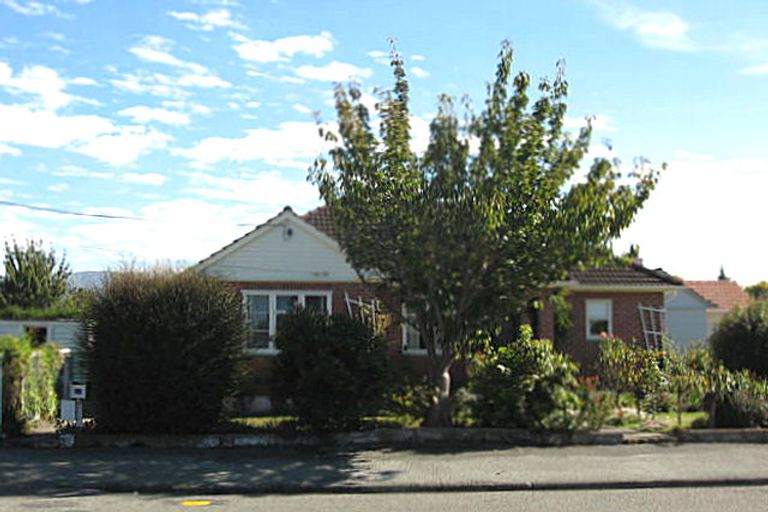 Photo of property in 22 Belt Street, Waimate, 7924