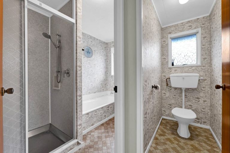 Photo of property in 17a Hamlet Street, Stratford, 4332