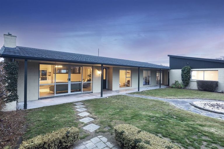 Photo of property in 9c Quinton Place, Bishopdale, Christchurch, 8053