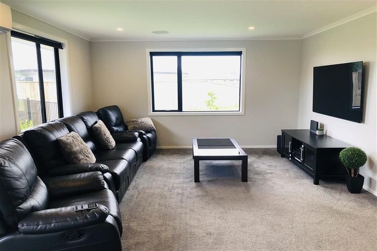 Photo of property in 10 Dow Chung Place, Otaki, 5512