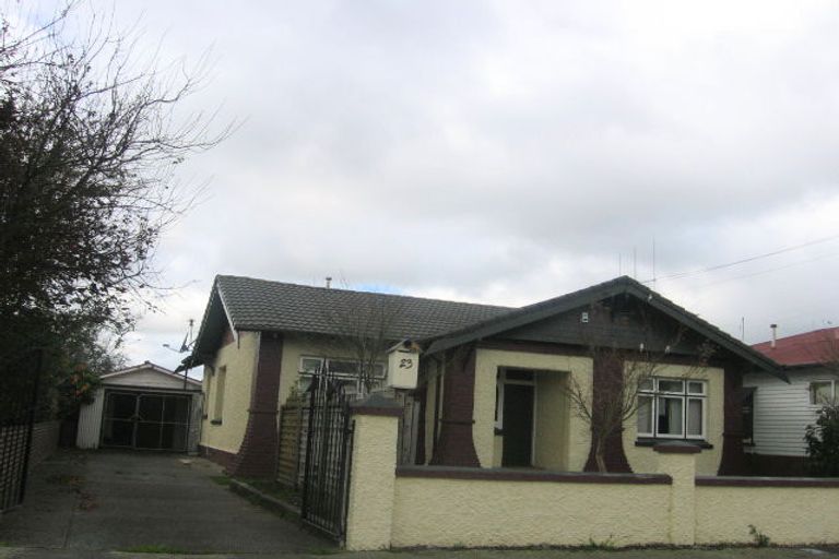 Photo of property in 23 Kingswood Street, Takaro, Palmerston North, 4412