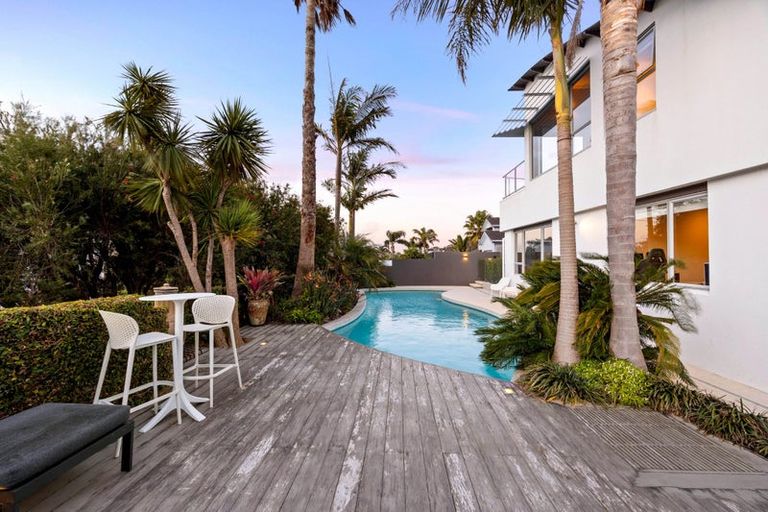 Photo of property in 151 Pah Road, Cockle Bay, Auckland, 2014