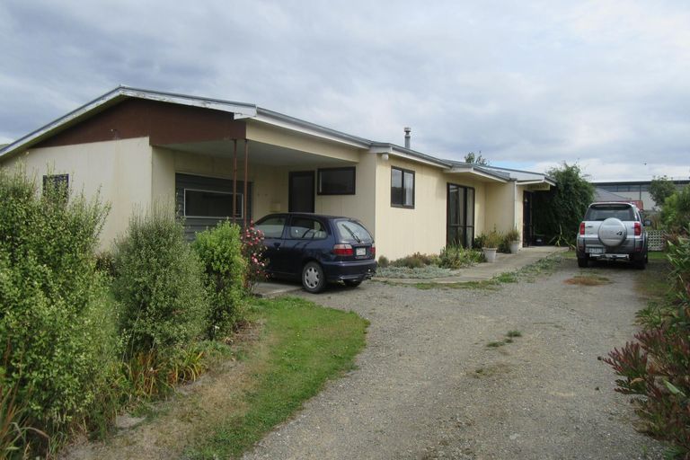 Photo of property in 18 Studholme Street, Waimate, 7924