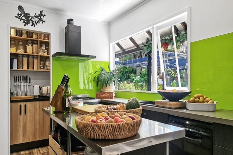 Photo of property in 197 Makirikiri Road, Marton, 4787