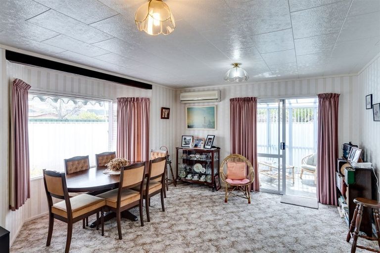 Photo of property in 1/20 Howard Road, Taradale, Napier, 4112