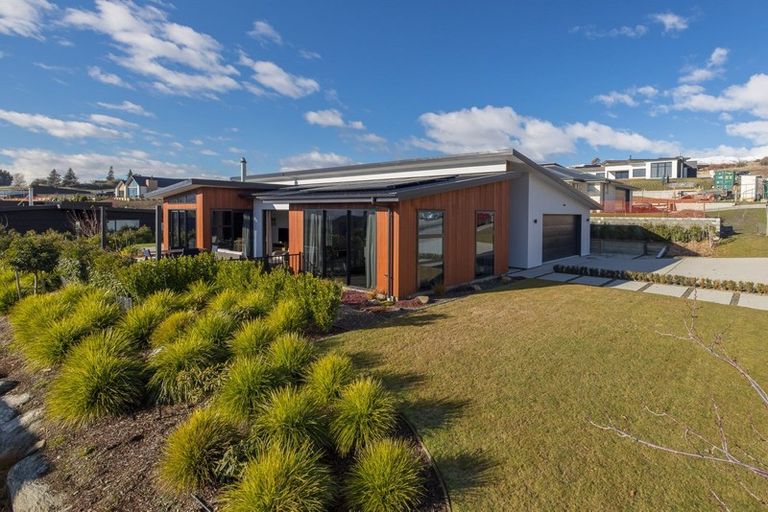 Photo of property in Meadowstone Alpha Series, 112 West Meadows Drive, Wanaka, 9305