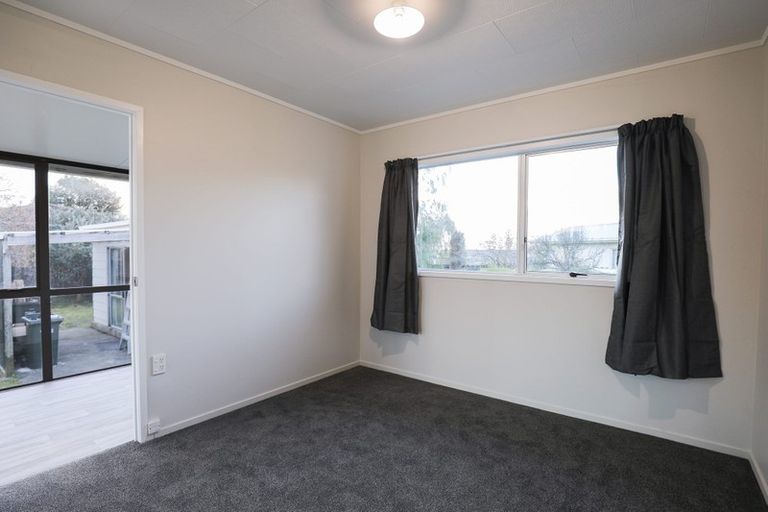 Photo of property in 6 Balwyn Place, Clendon Park, Auckland, 2103