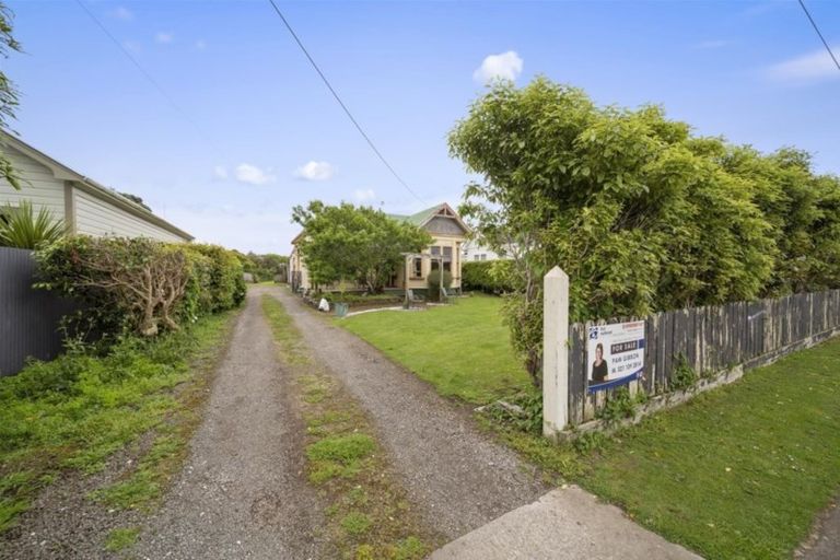 Photo of property in 46 Vogel Street, Hawera, 4610