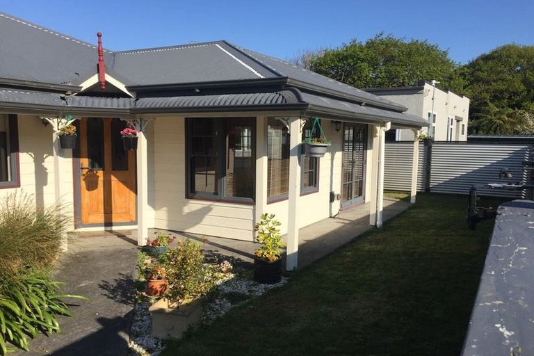 Photo of property in 1a Roy Street, Tawa, Wellington, 5028