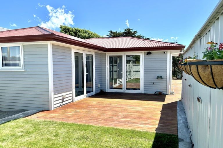 Photo of property in 2/42 Leaver Terrace, North New Brighton, Christchurch, 8083
