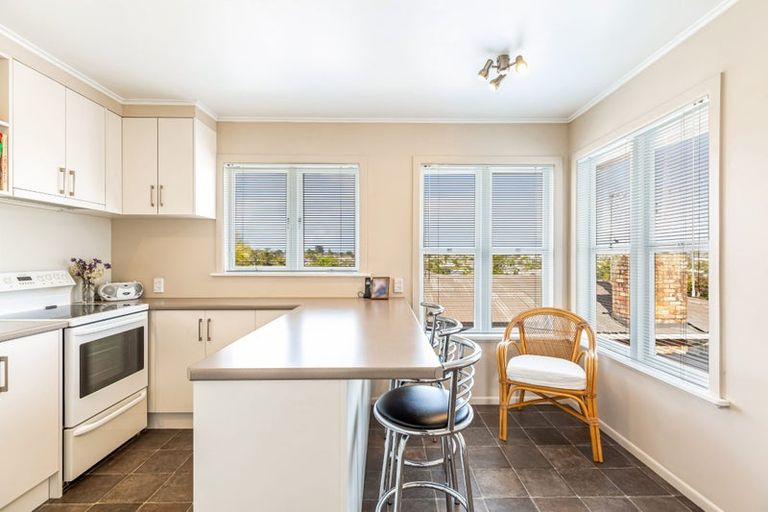 Photo of property in 46 Woodford Avenue, Henderson, Auckland, 0610