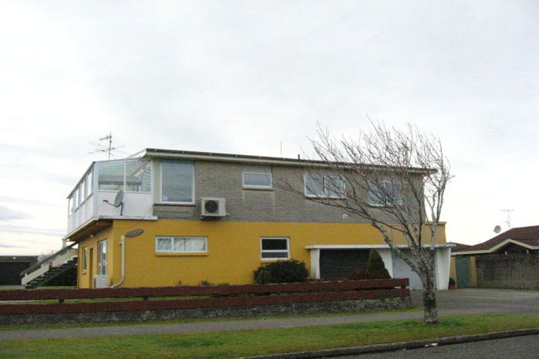 Photo of property in 2/33 Macmaster Street, Richmond, Invercargill, 9810