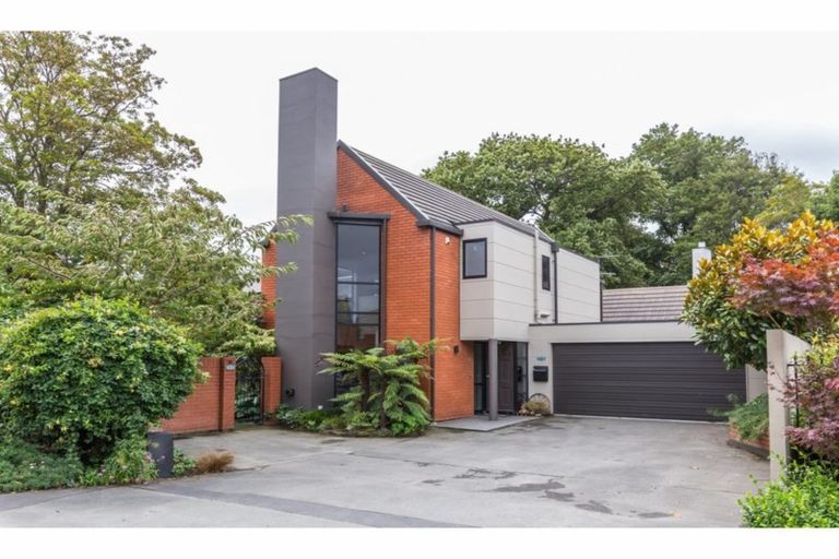 Photo of property in 10 Haineswood Lane, Sockburn, Christchurch, 8042