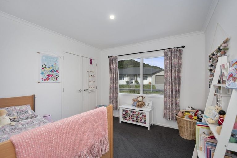 Photo of property in 275 Lakes Boulevard, Pyes Pa, Tauranga, 3112