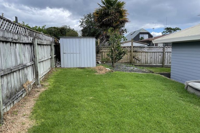 Photo of property in 4b Queen Road, Bellevue, Tauranga, 3110
