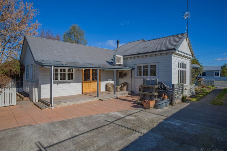 Photo of property in 28 Davie Street, Temuka, 7920